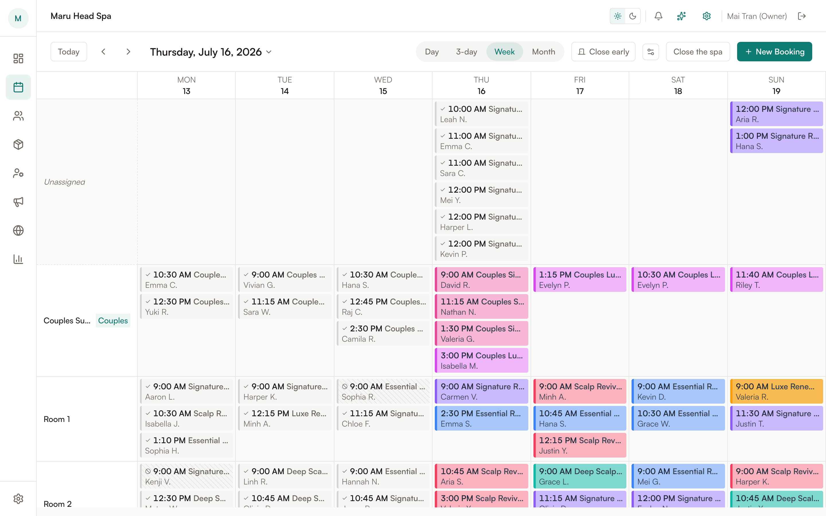 The Scalp Genie calendar showing a week of appointments laid out by treatment room